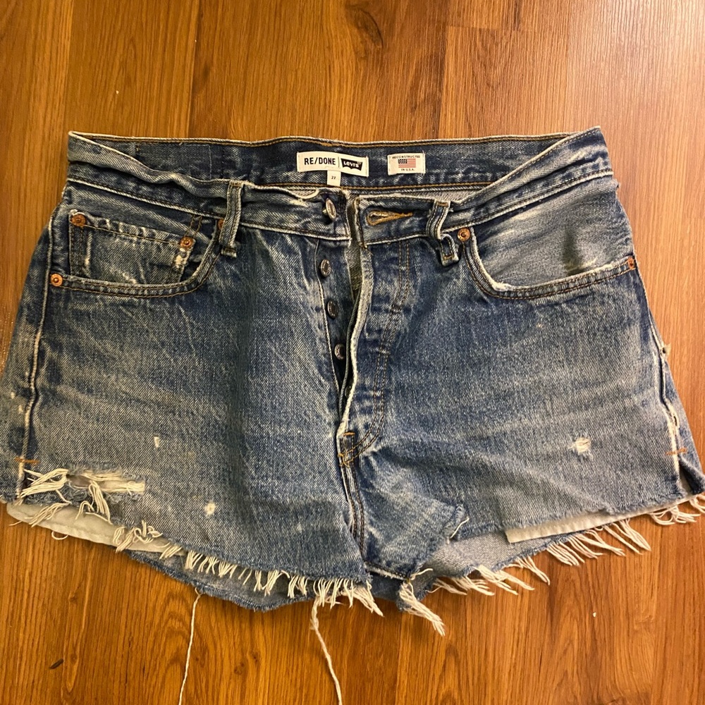 RE/DONE LEVI’S SOFT DENIM SHORTS